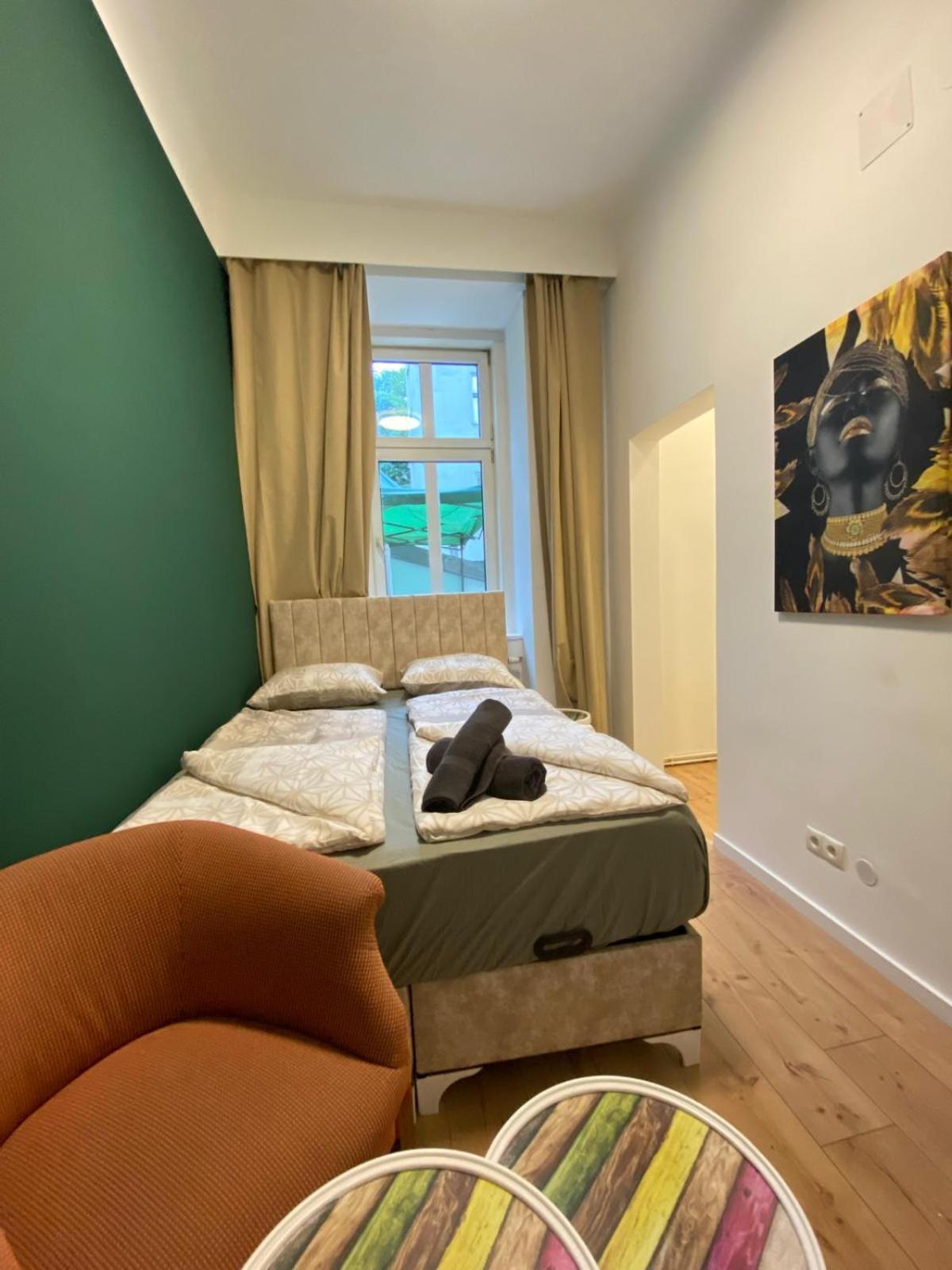 8 Fully Equipped Studio Shared Apt W Terrace Margareten Вена Экстерьер фото