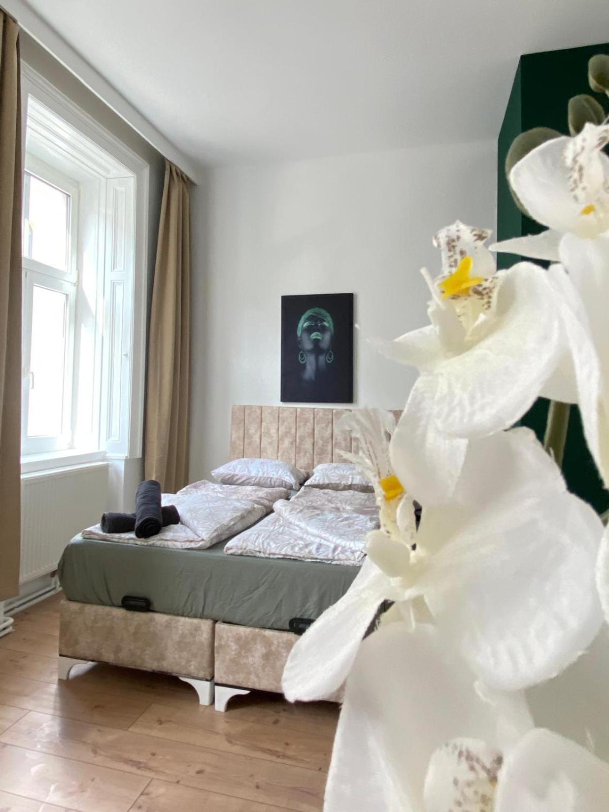 8 Fully Equipped Studio Shared Apt W Terrace Margareten Вена Экстерьер фото