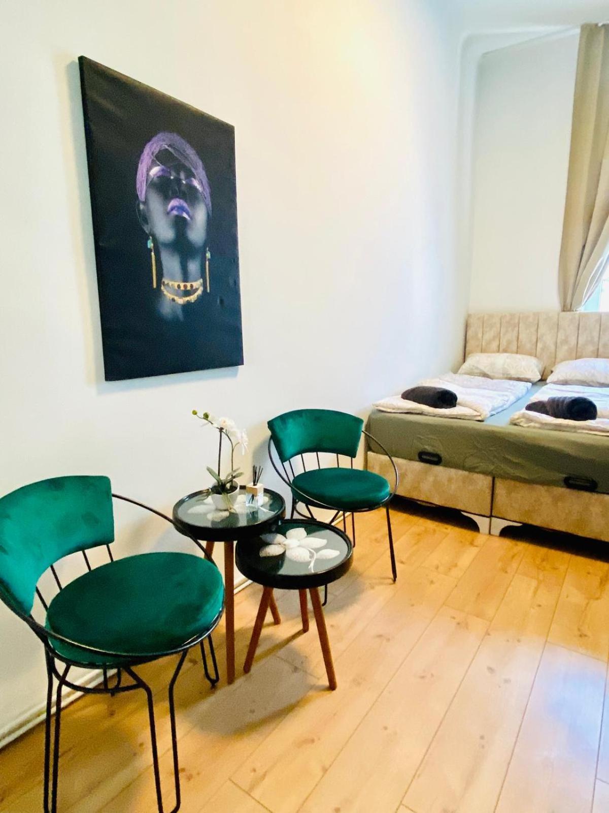 8 Fully Equipped Studio Shared Apt W Terrace Margareten Вена Экстерьер фото