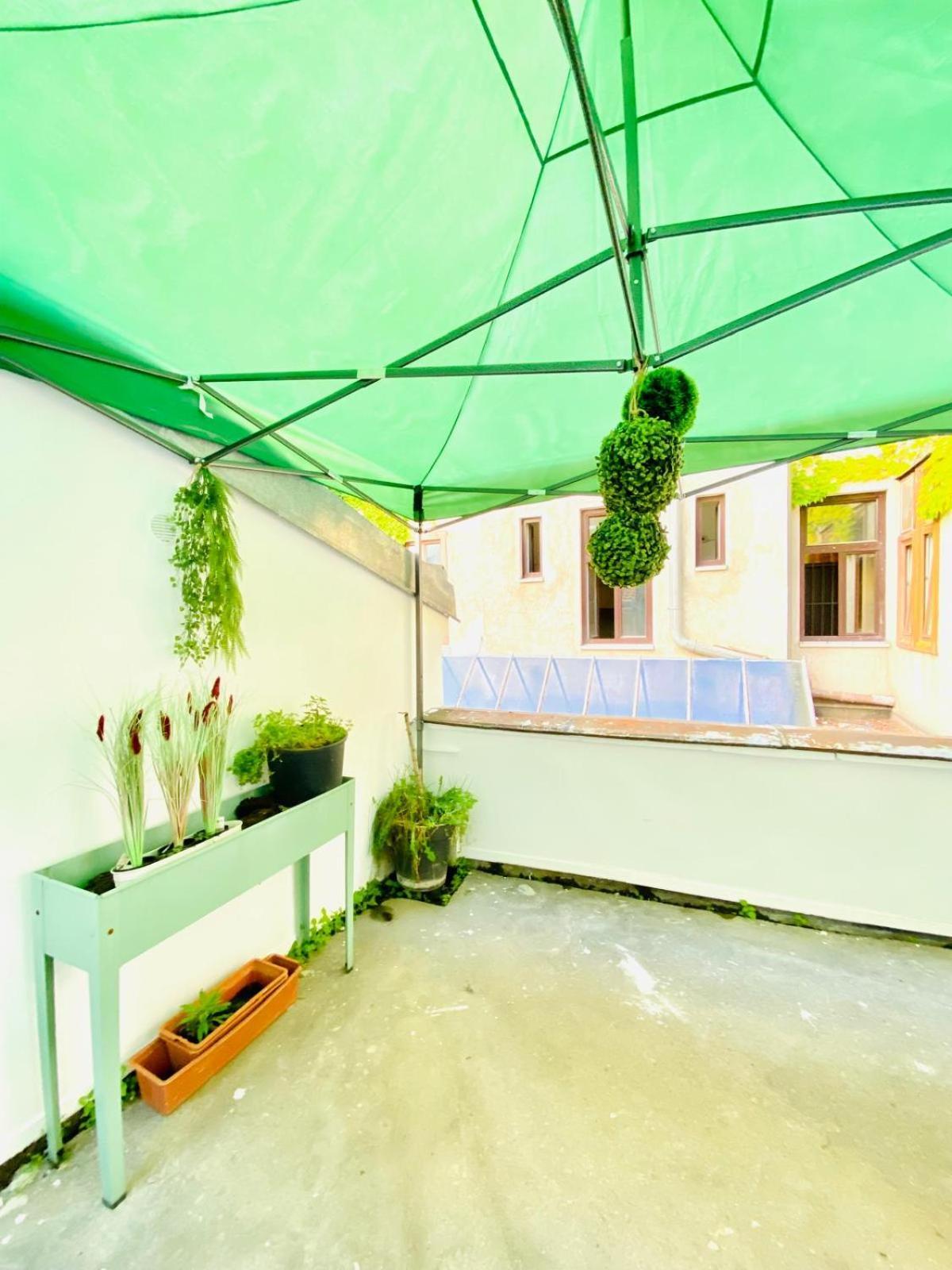 8 Fully Equipped Studio Shared Apt W Terrace Margareten Вена Экстерьер фото
